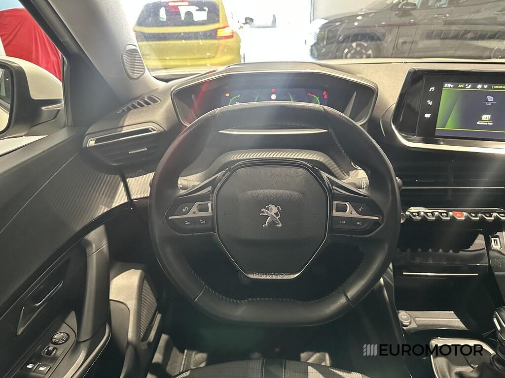 Peugeot 2008 1.5 BlueHDi Allure Pack