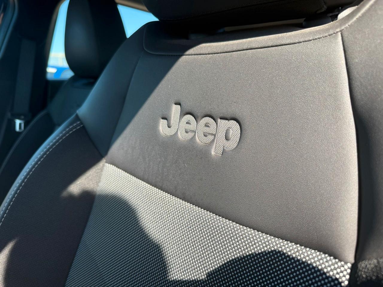 Jeep Avenger 1.2 Turbo 100 CV Summit