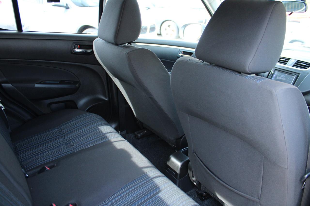 Suzuki Swift 1.3 DDiS 5 porte B-Cool Bi-Color