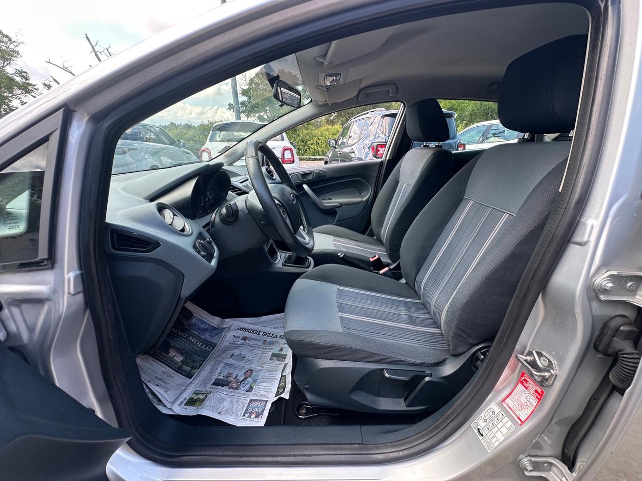 Ford Fiesta 1.4 TDCi 68CV 5 porte Titanium