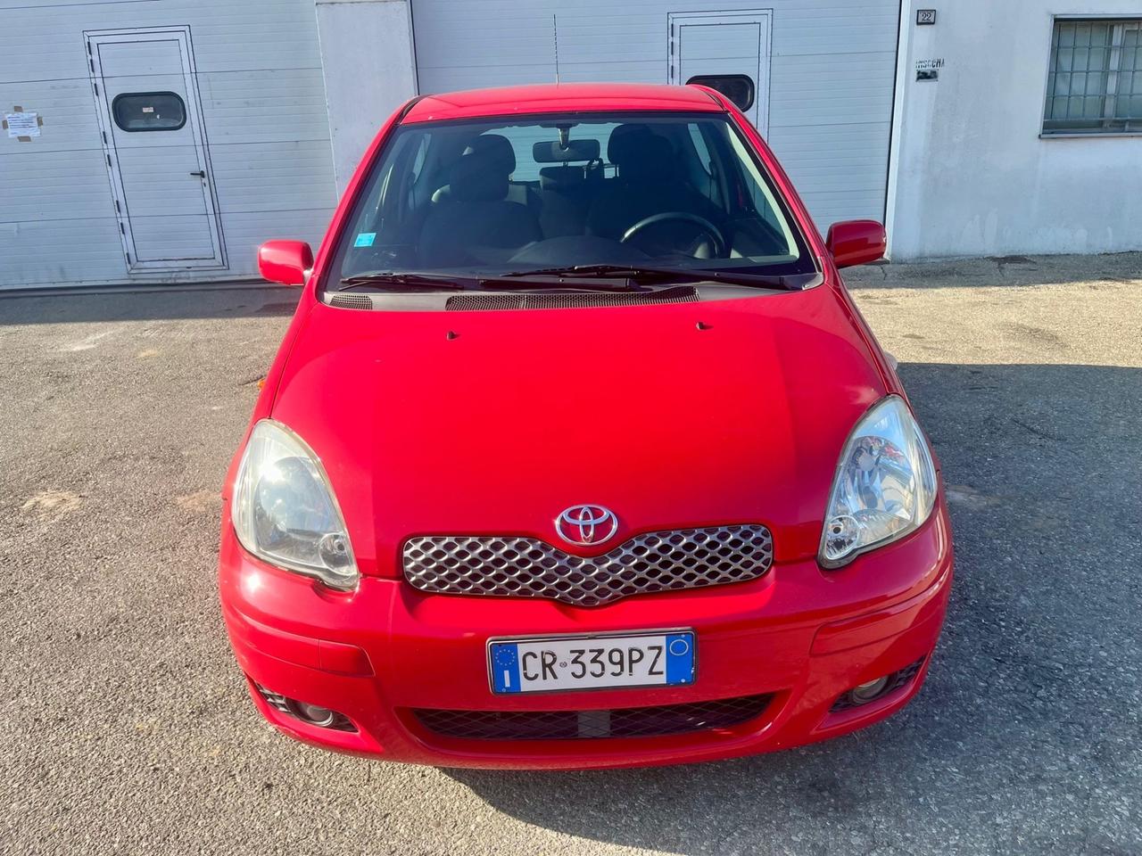 Toyota Yaris 3p. 1.0gpl 2004 174.000km per neopatentati