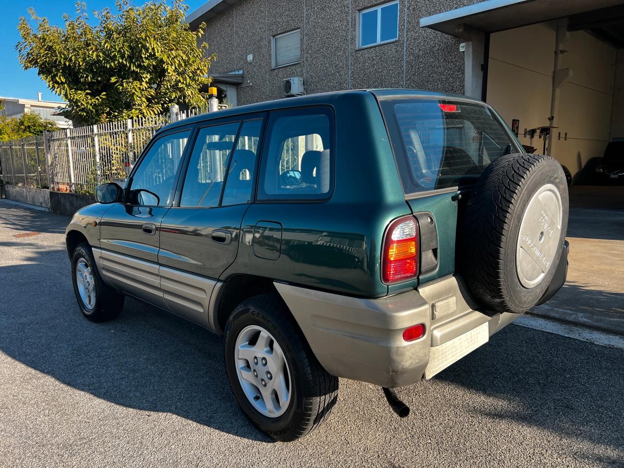 Toyota RAV4 2.0 16V cat 5 porte fun 4x4