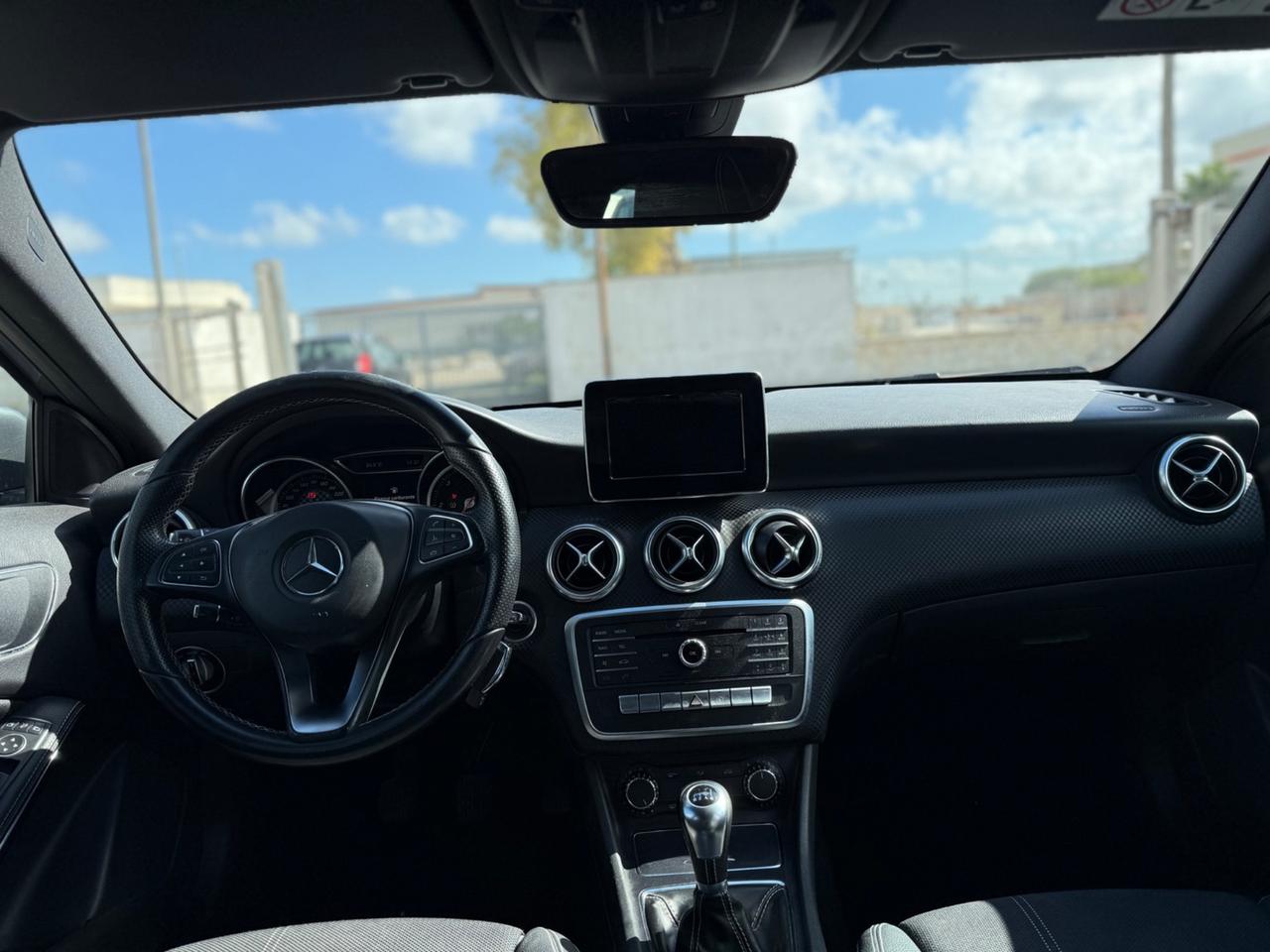 Mercedes-benz A 180 d Premium