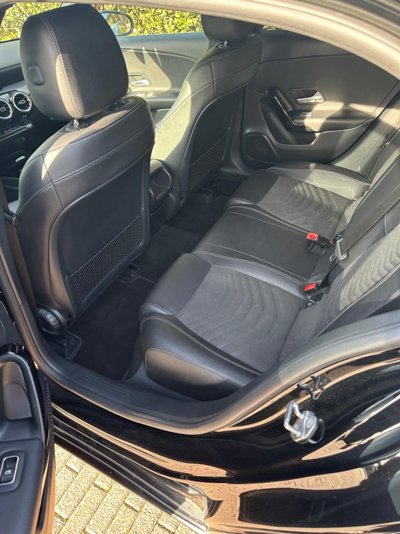 Mercedes-benz A 180 A 180 d Automatic Premium
