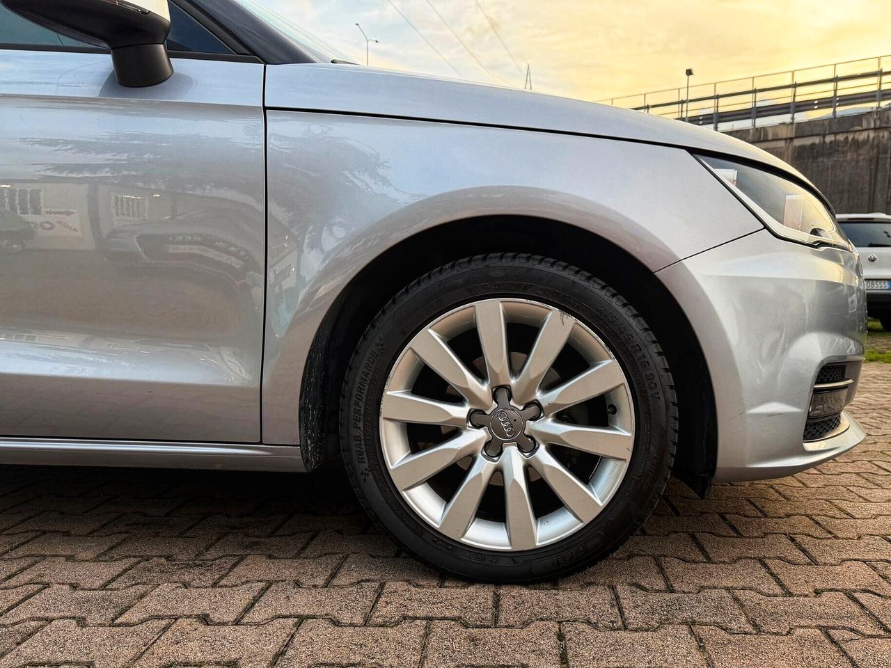 Audi A1 SPB 1.0 TFSI ultra S tronic Metal plus AUTOMATICA OK NEOPATENTATI