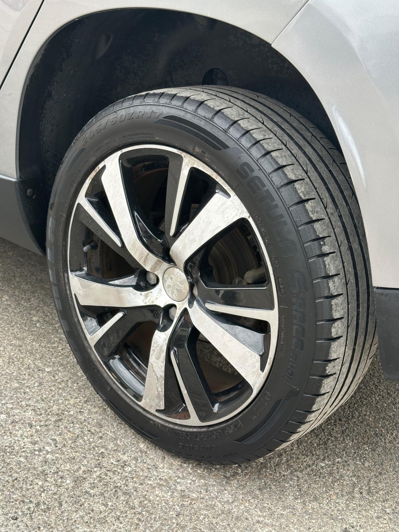 Peugeot 2008 PureTech Turbo 110 S&S Black Matt