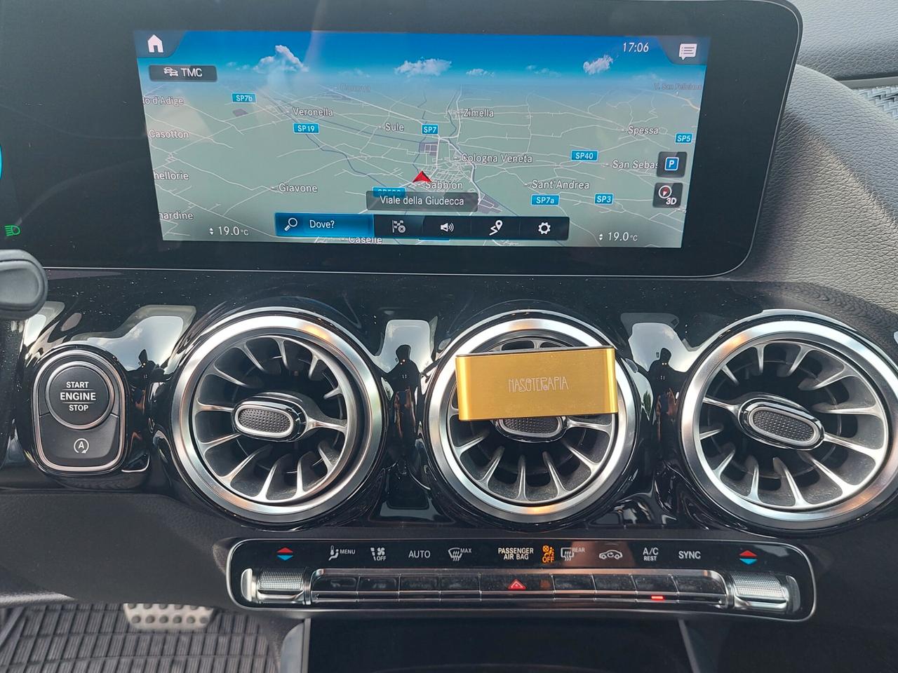 Mercedes-benz GLA 200 d Automatic Premium #MP