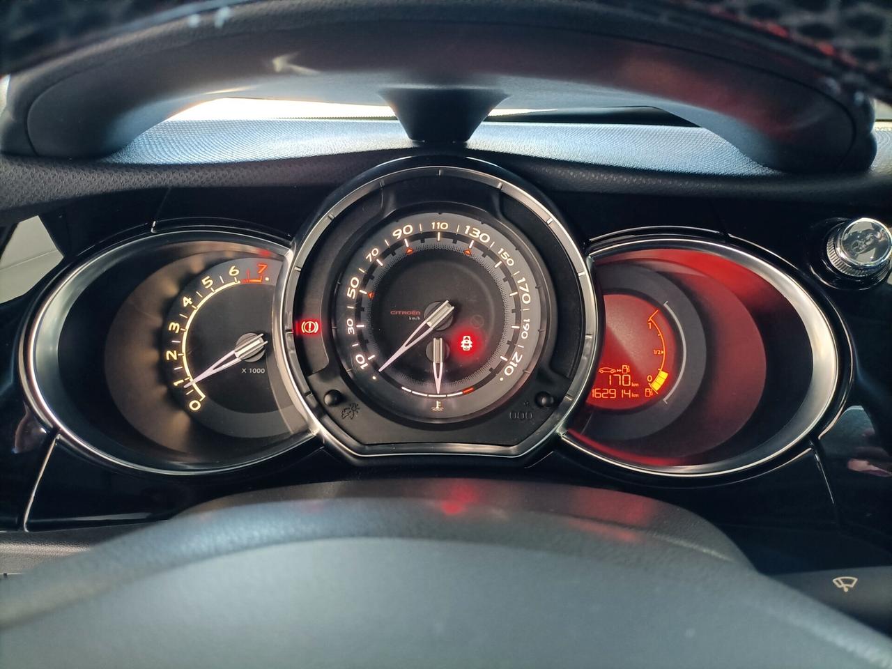 Ds DS3 3 1.6 THP 155 Sport Chic 03/2011