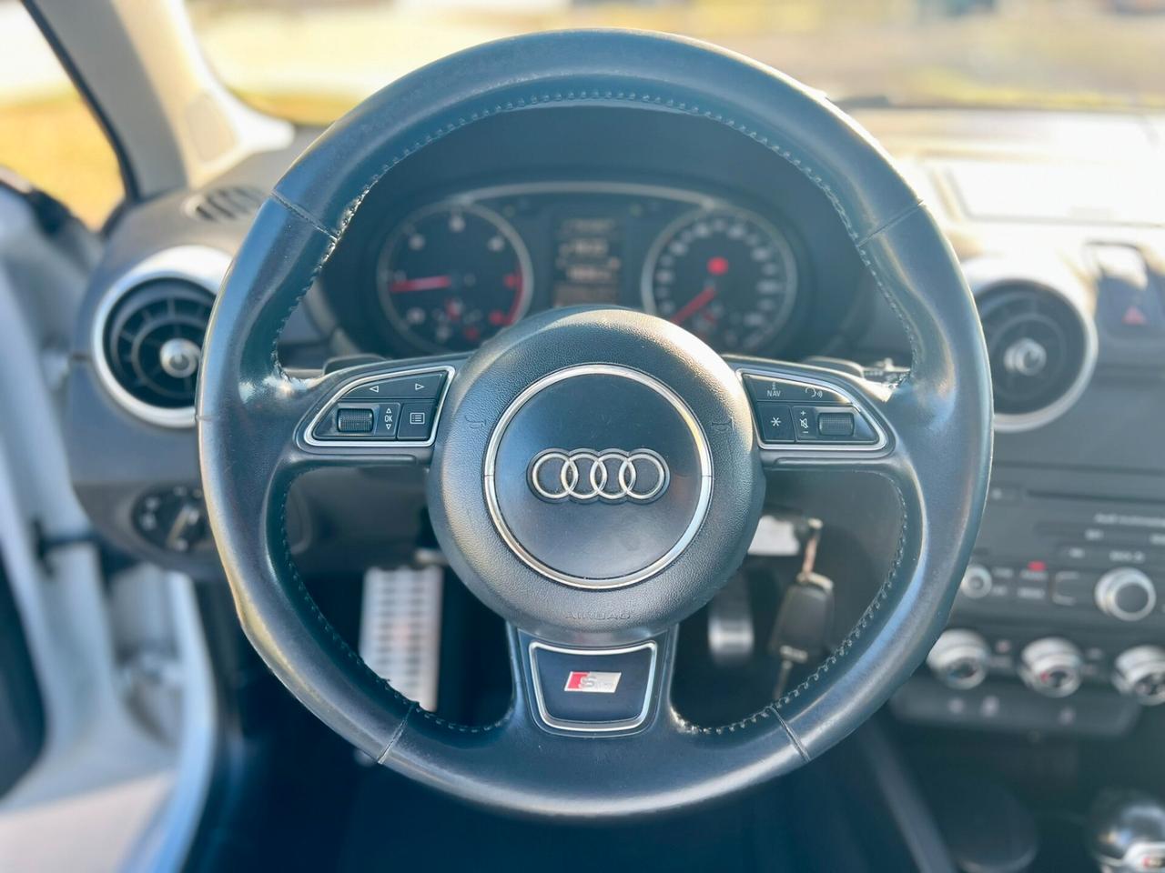 Audi A1 SPORTBACK 1.6 TDI S Line edition 90CV S-TRONIC AUTOM. UNICA