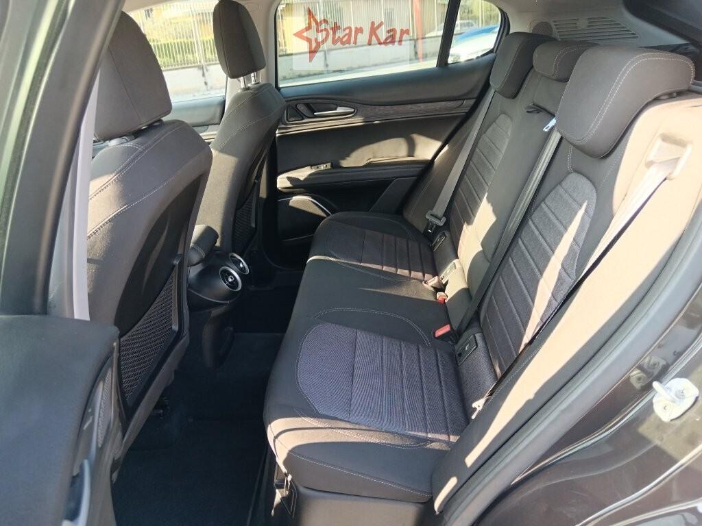 Alfa Romeo Stelvio 2.2 Turbodiesel 160 CV AT8 RWD