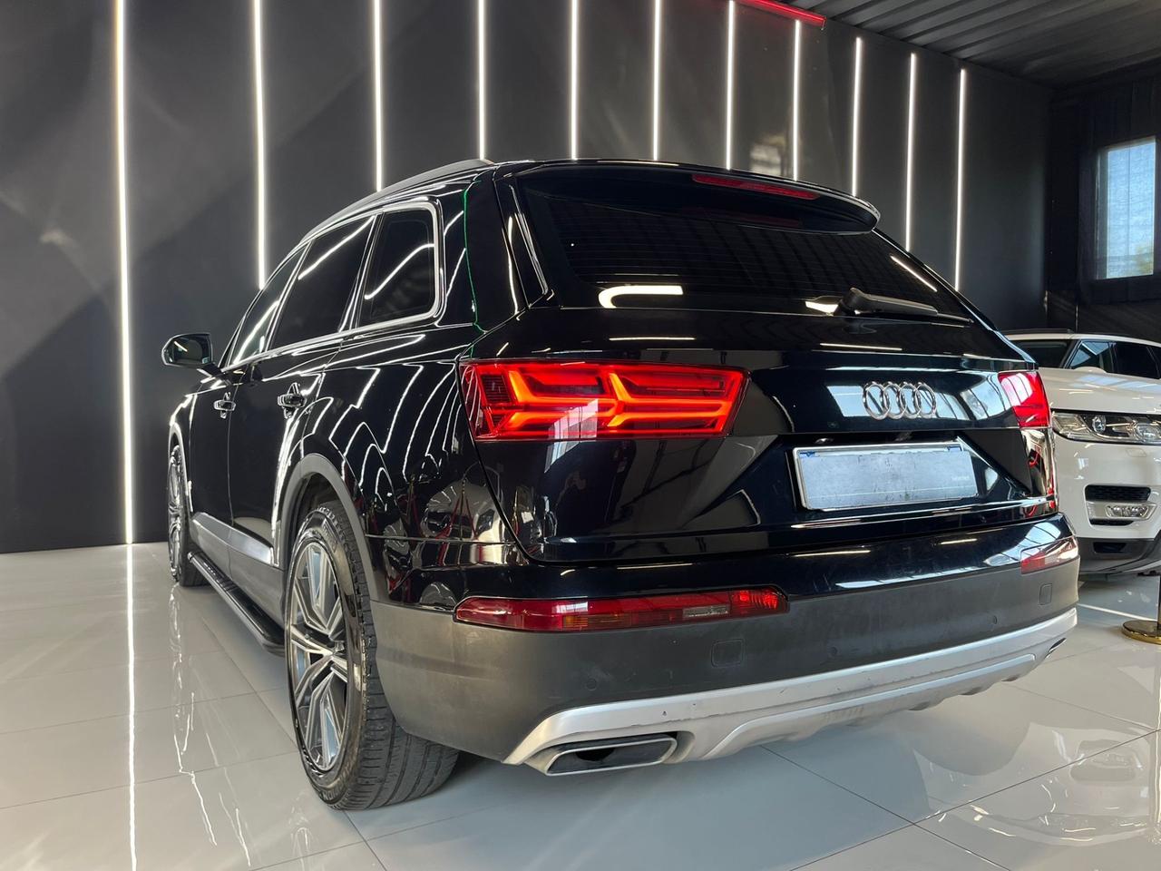 Audi Q7 45 TDI quattro tiptronic Business 7 POSTI TETTO FULL OPTIONAL