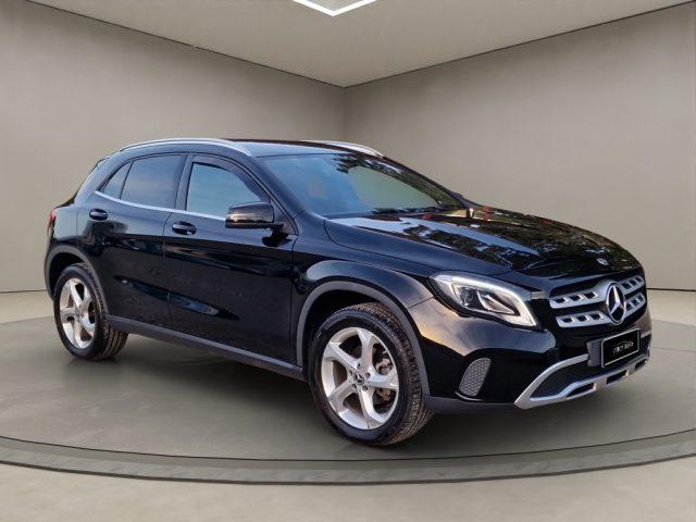 MERCEDES-BENZ GLA 200 d Automatic 4Matic Sport