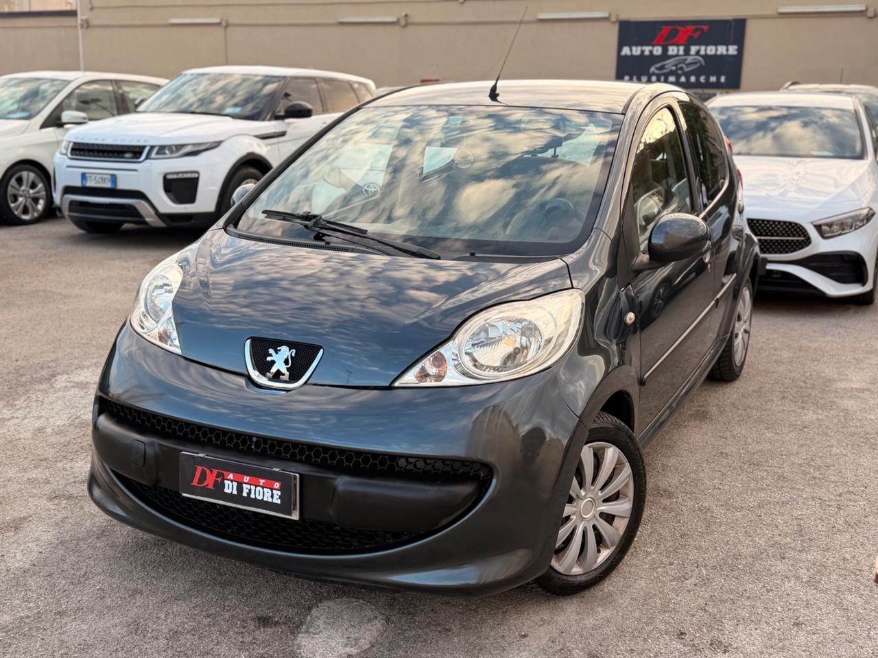 Peugeot 107 1.0 68CV CAMBIO AUTOMATICO SWEET YEARS