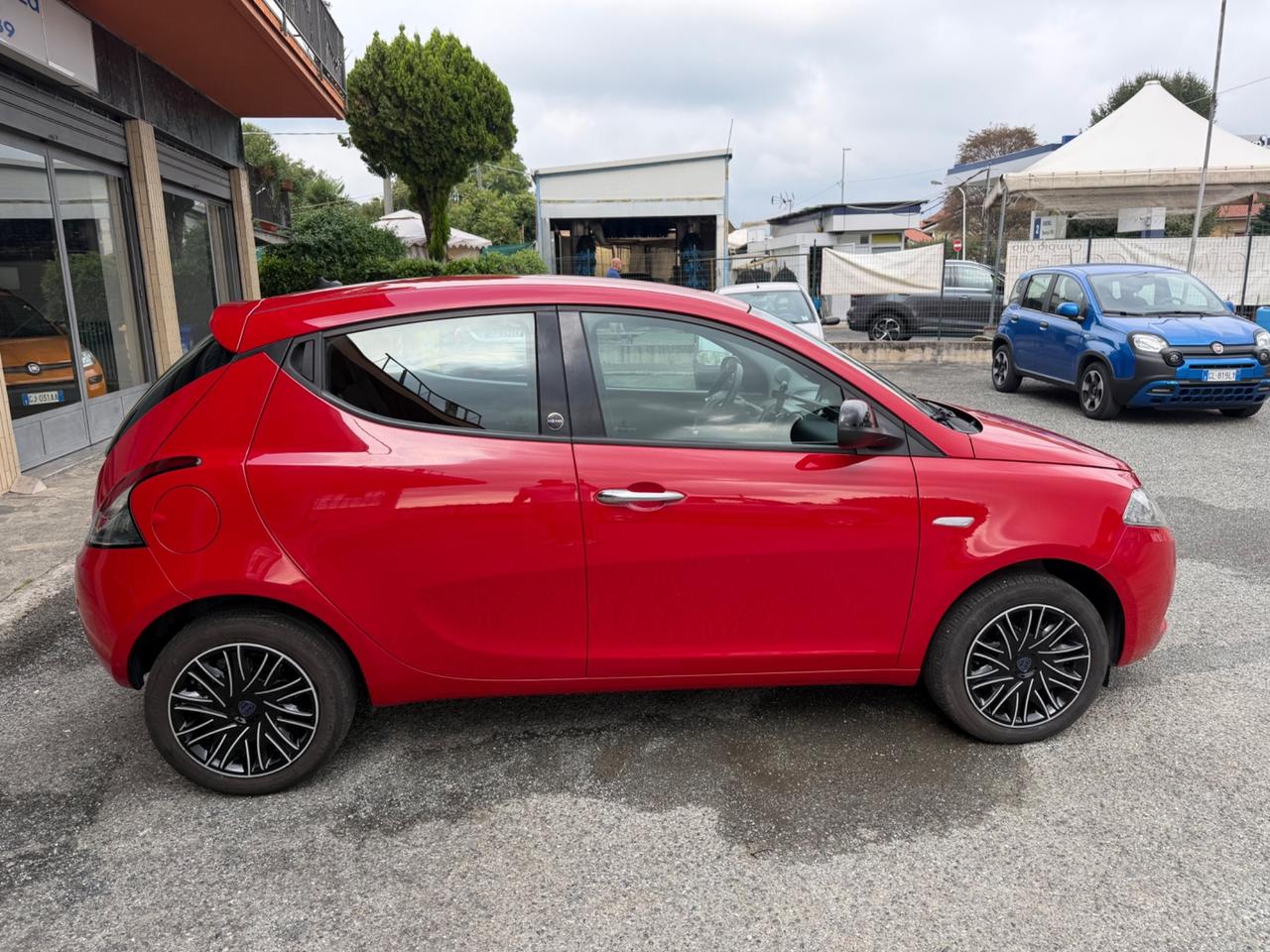 Lancia Ypsilon 1.2 69 CV GPL Elefantino Blu