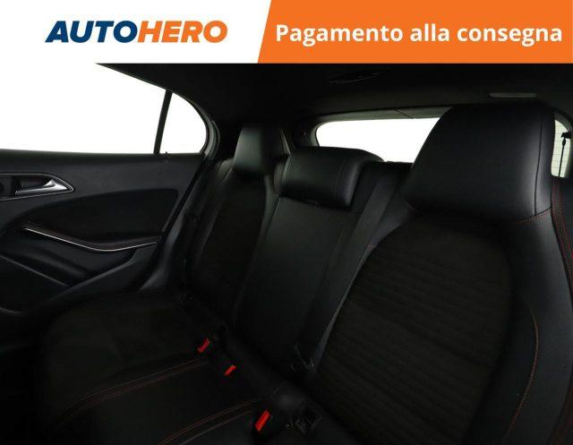 MERCEDES-BENZ GLA 200 d Automatic 4Matic Premium
