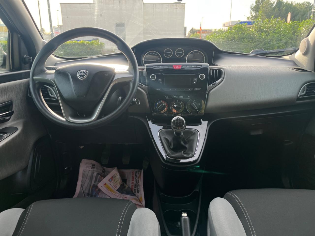 Lancia Ypsilon 1.3 MJT 16V 95 CV 5 porte S&S Silver