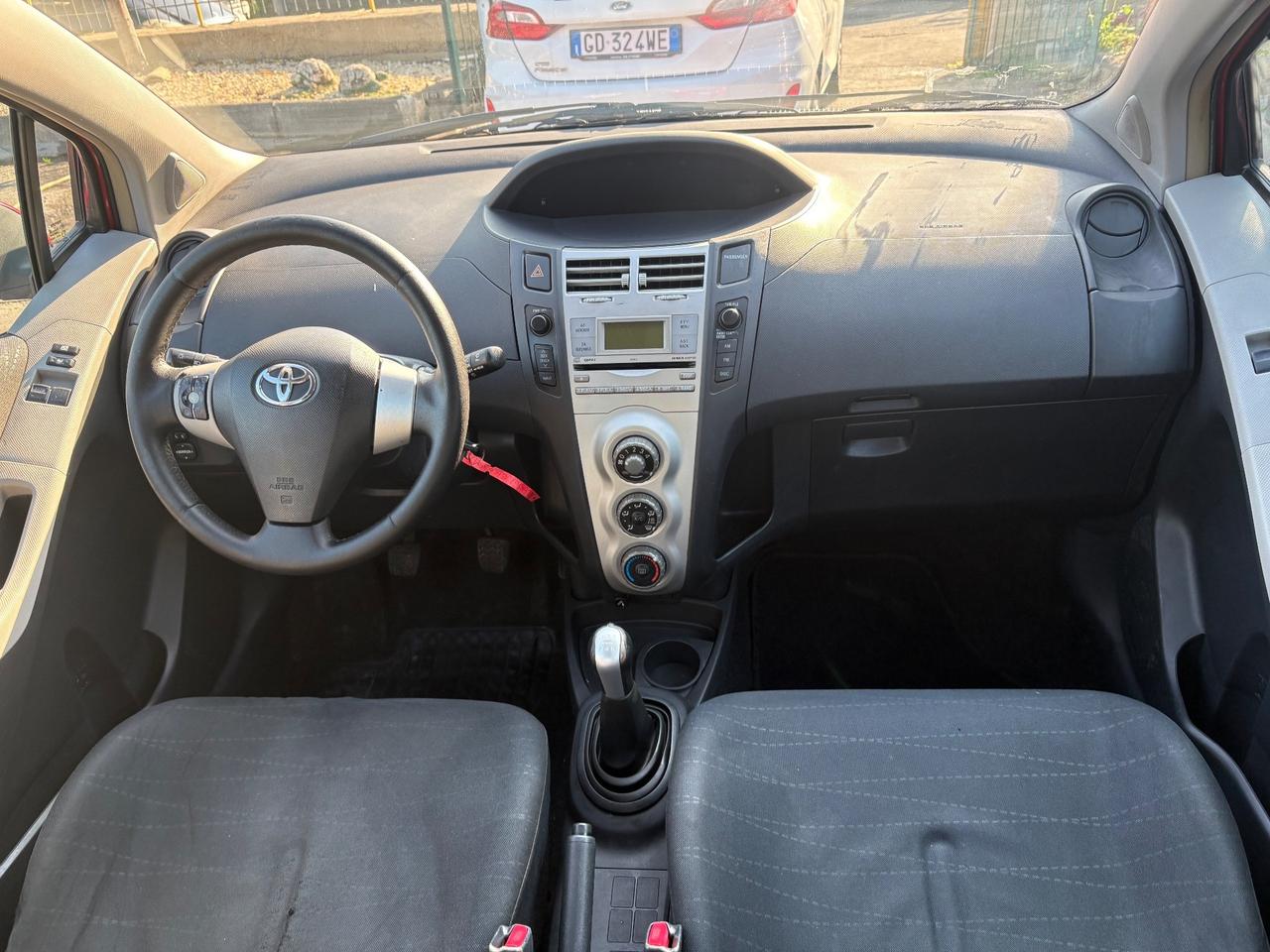 Toyota Yaris 1.0 5 porte