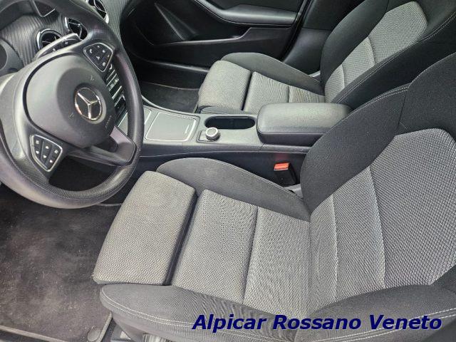 MERCEDES-BENZ GLA 200 d Automatic Sport