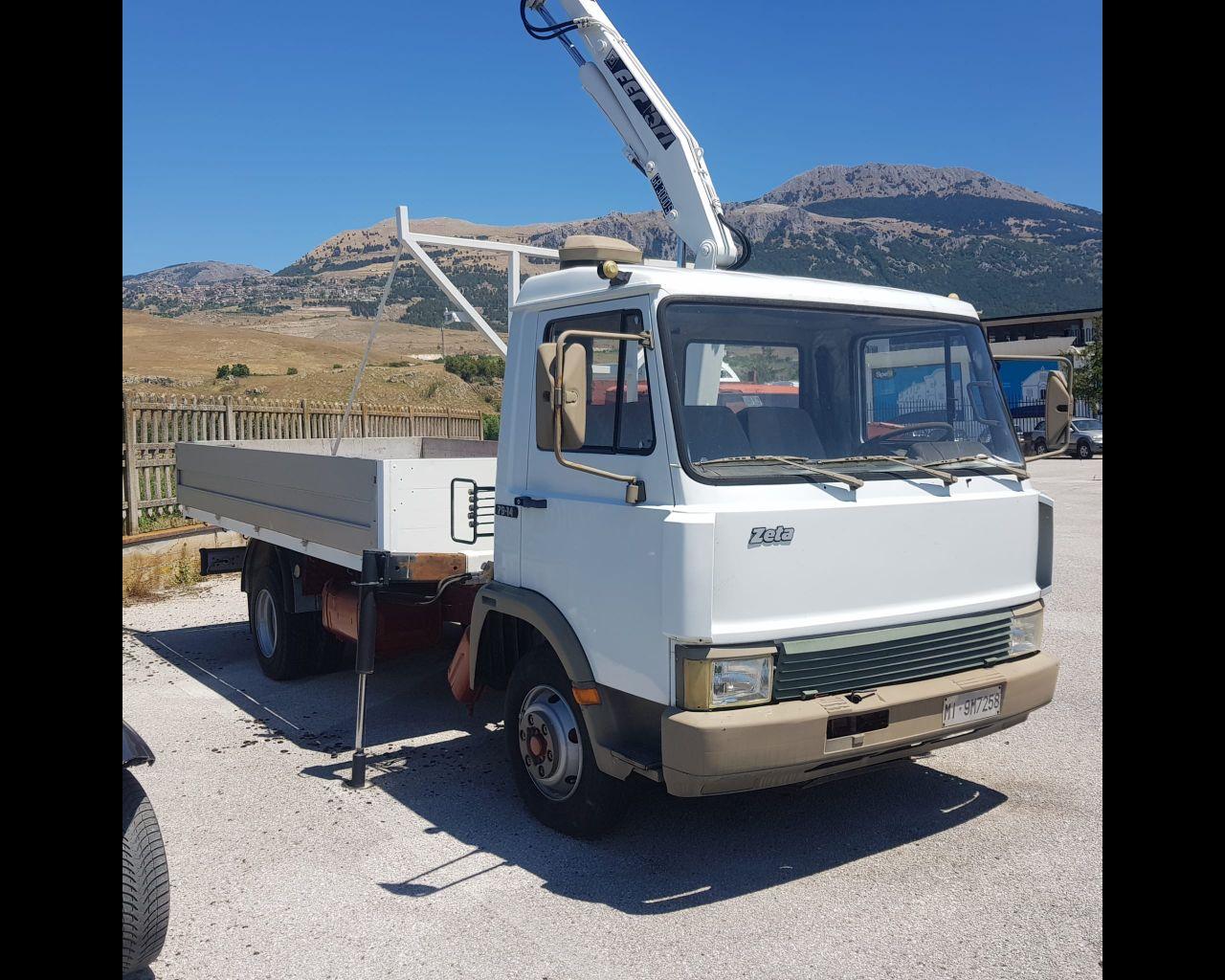 IVECO 79.14 Cassonato con gru 79.14 Cassonato con gru