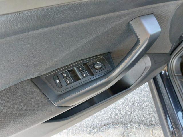VOLKSWAGEN T-Roc 2.0 TDI SCR Business BlueMotion Technology