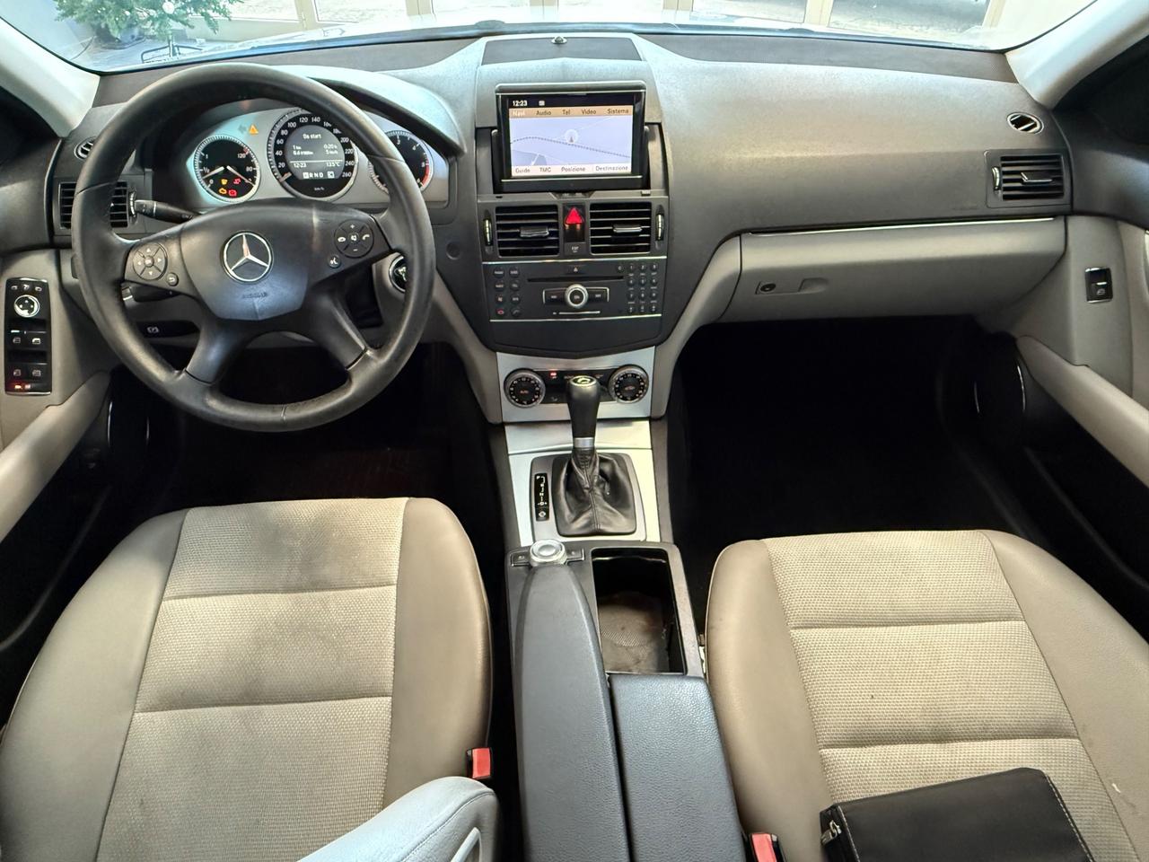 Mercedes-benz C 220 CDI BlueEFFICIENCY Avantgarde