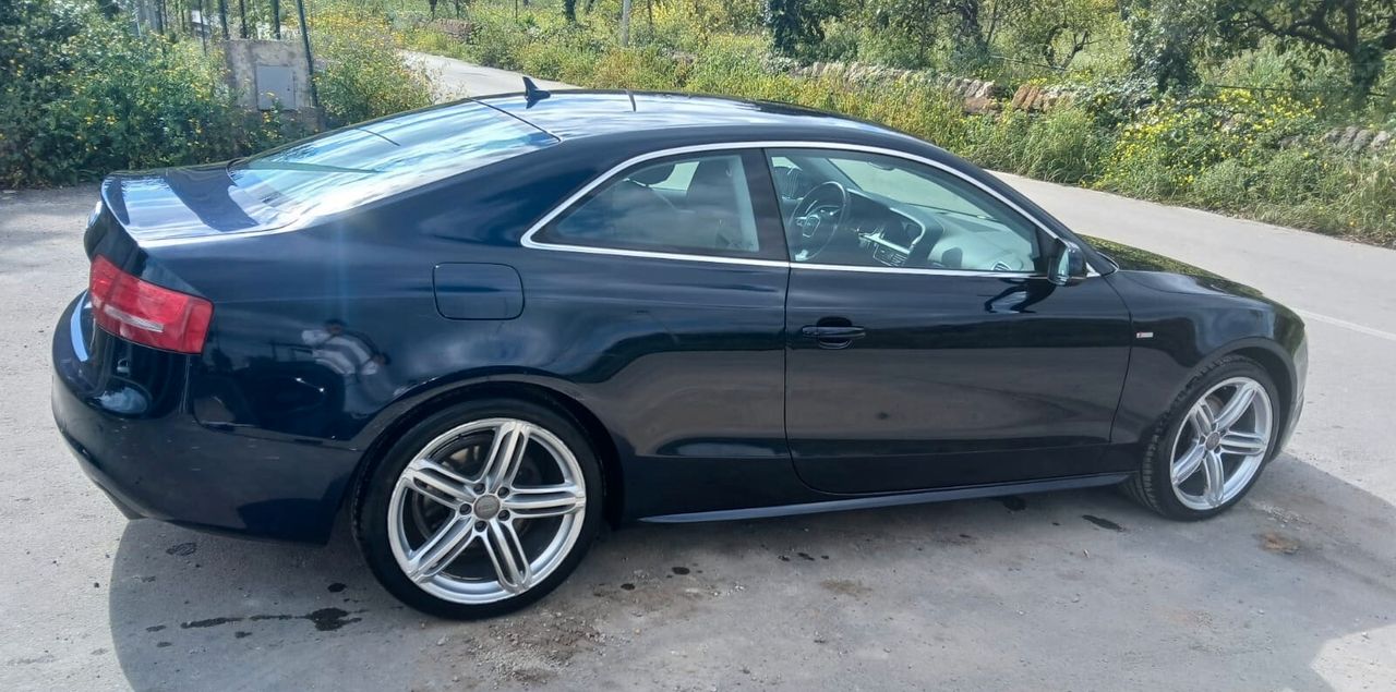 Audi A5 2011 photo 5