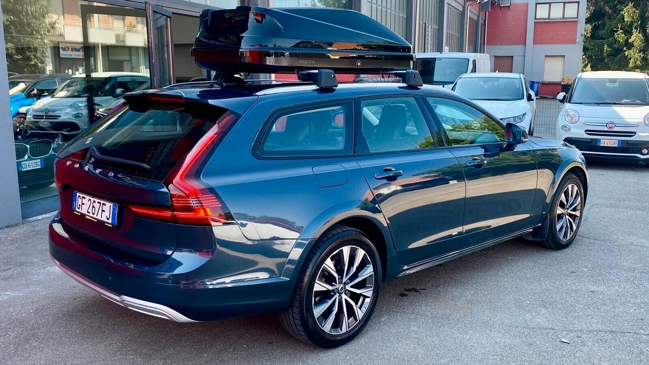 VOLVO V90 CROSS COUNTRY B4 (d) AWD 2.0 (197CV) - VIRTUAL COCKPIT, TETTO PANORAMICO, PELLE TOTALE