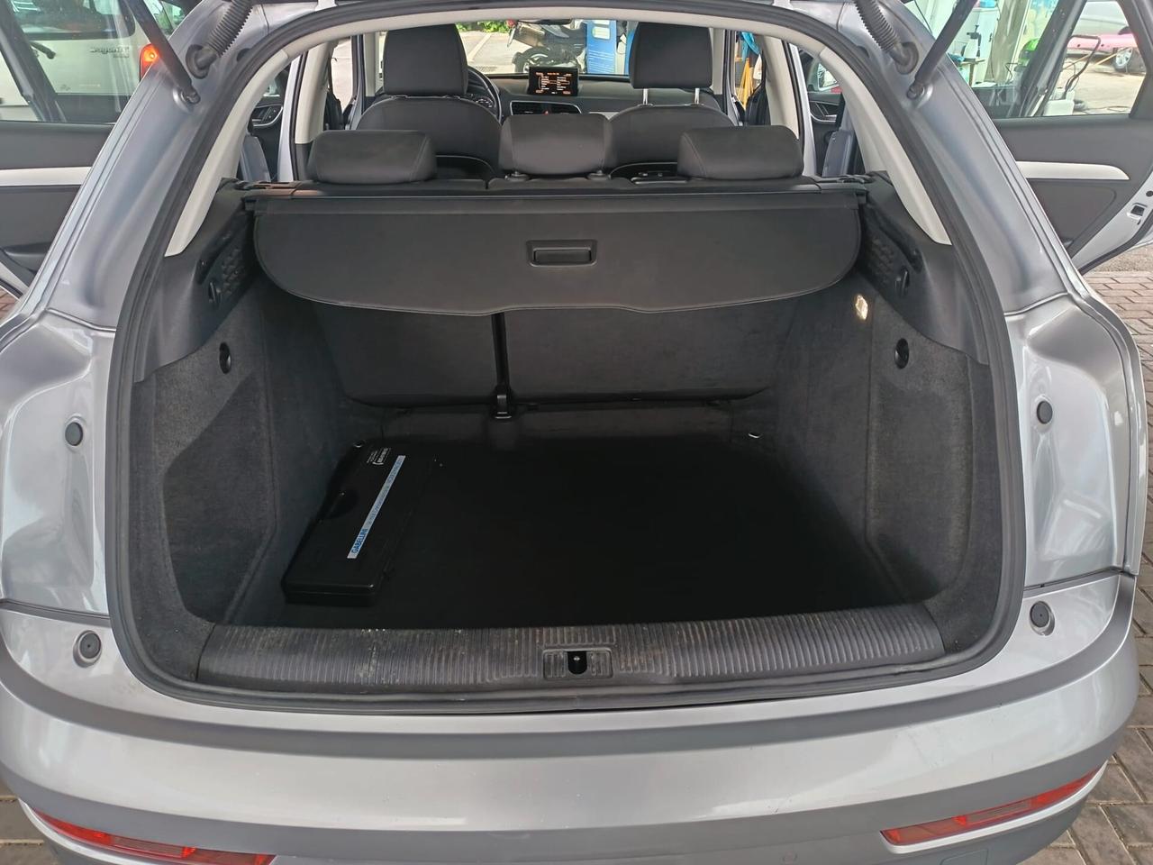 Audi Q3 2016 2.0 TDI 120 CV Business 12 MESI GARANZIA NAVI EURO6 NEOPATENTATI