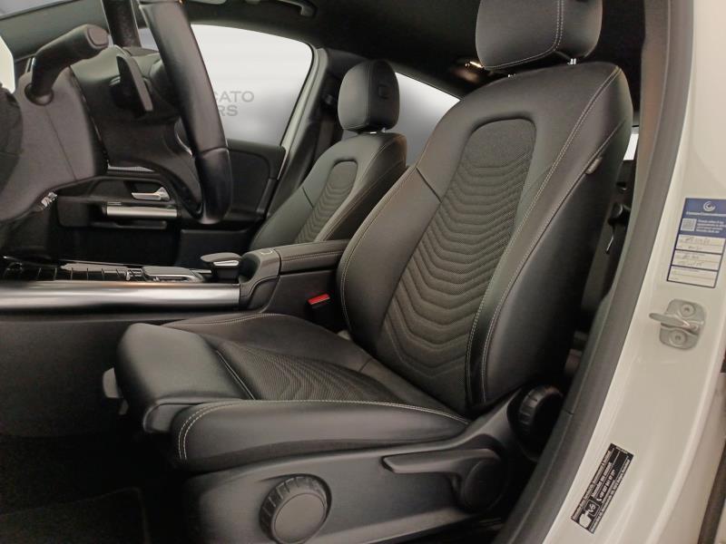 Mercedes GLA 180 180 D Sport Plus 8G-DCT