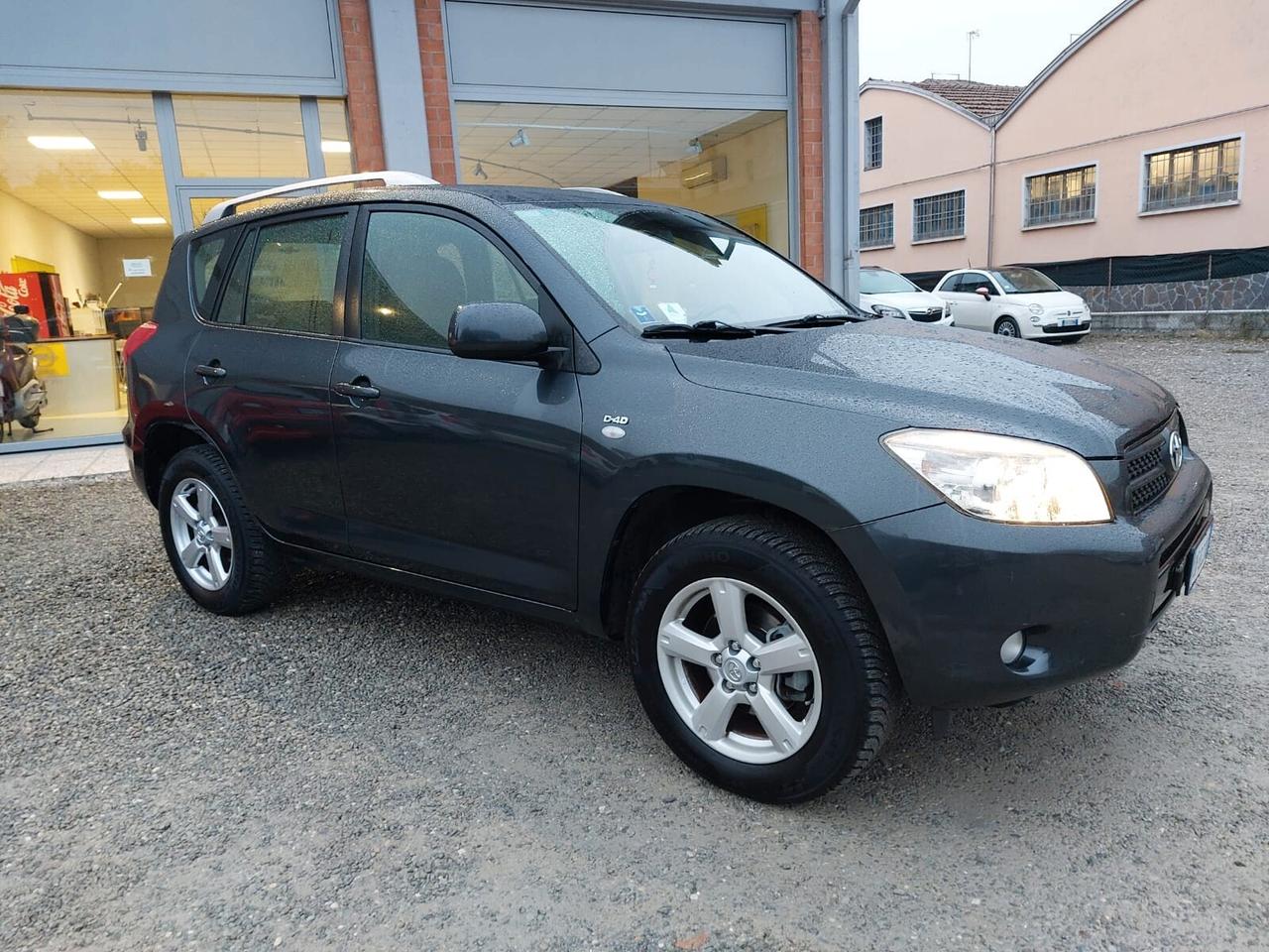 Toyota RAV 4 RAV4 2.2 D-4D 136 CV Sol UNICO PROPRIETARIO