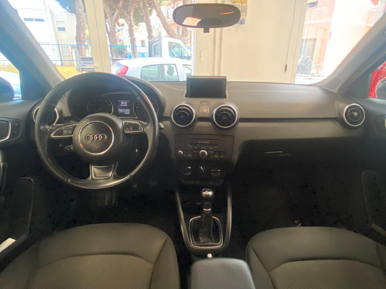 Audi A1 1.2 TFSI Attraction x neopatentati