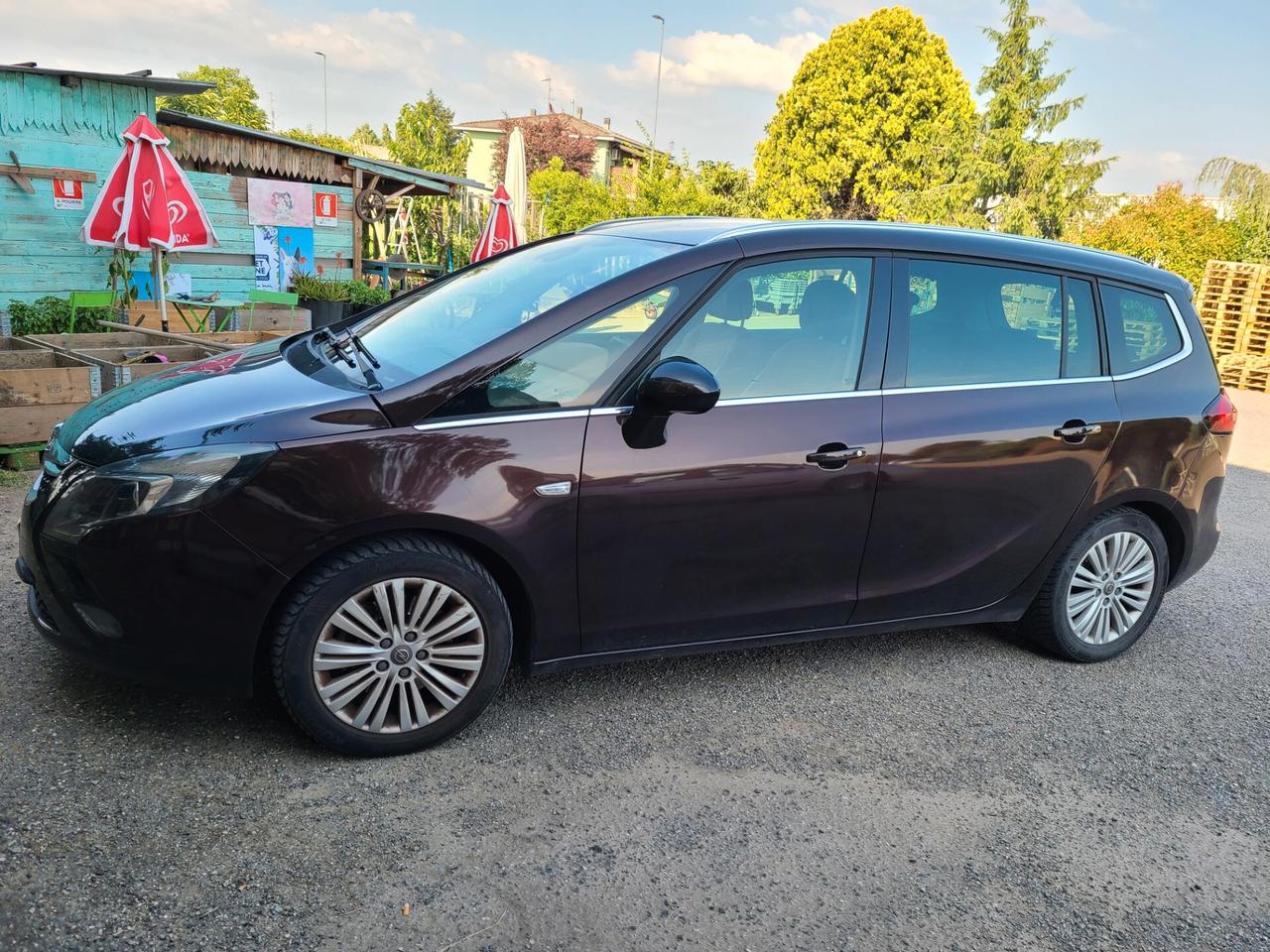 Opel Zafira diesel 2 .0 cilindrata 7 posti anno 2015 euro6