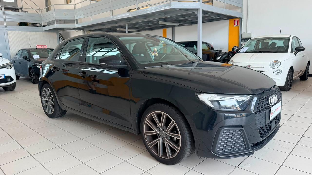 Audi A1 SPB 30 TFSI Identity Black