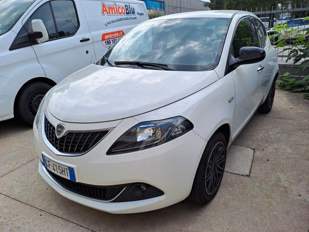 Lancia Ypsilon 1.2 69 CV 5 porte S&S Black and Noir