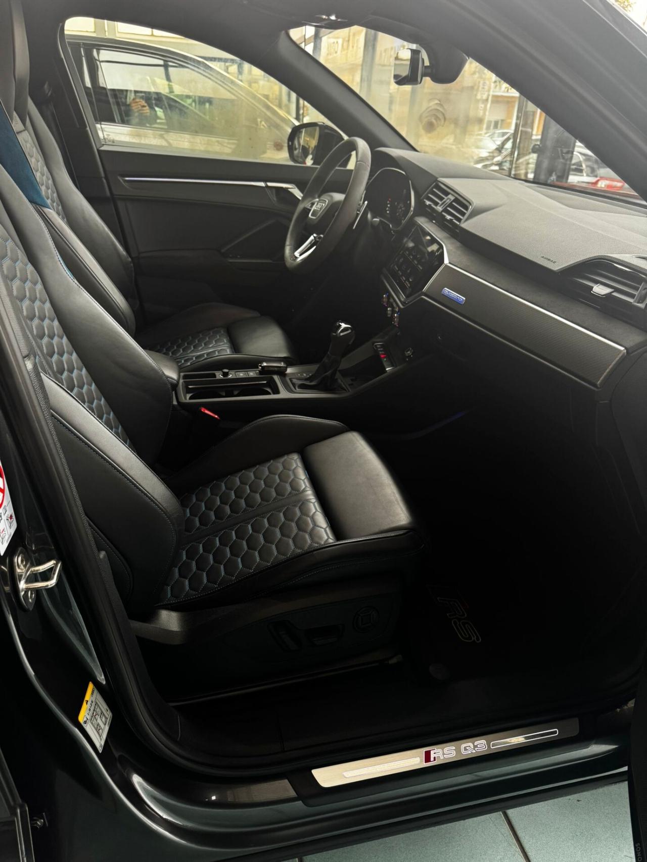 Audi Q3 RS SPB quattro S tronic Sline