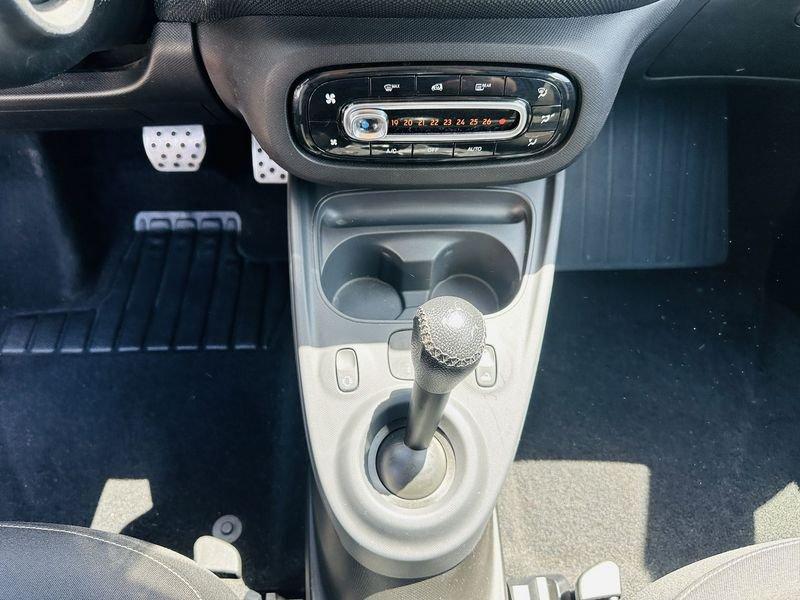 smart fortwo cabrio 90 0.9 66kW TURBO superpassion twinamic
