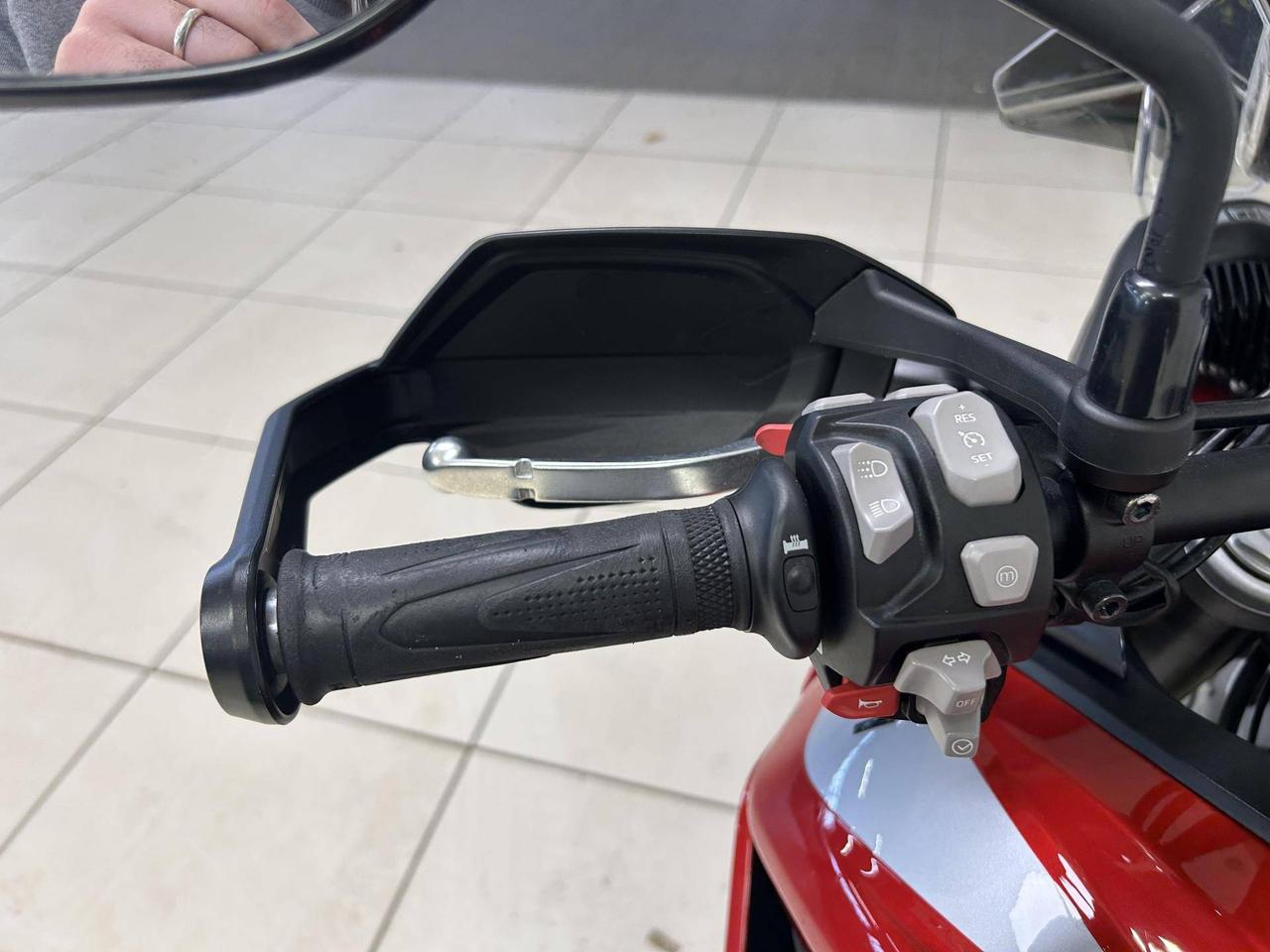 TRIUMPH Tiger 900 GT Pro