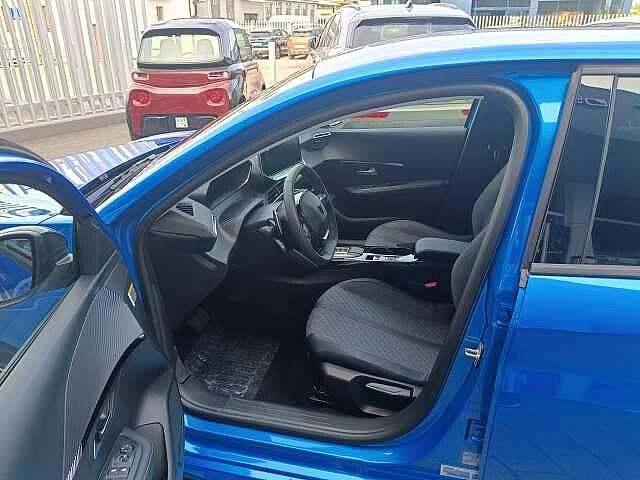Peugeot 208 1.2 Hybrid 110cv DCS6 Allure KM0