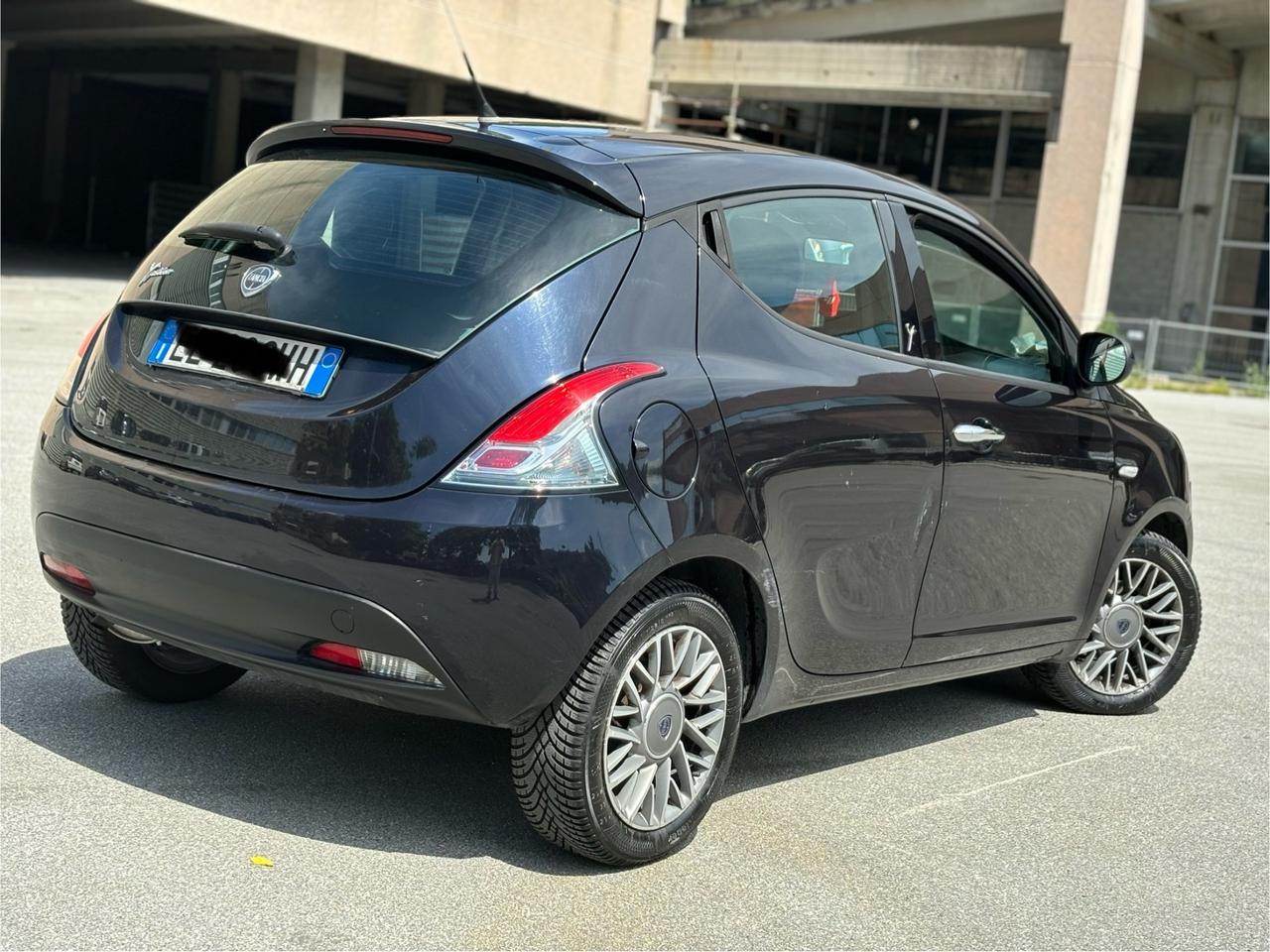 LANCIA YPSILON 1.2 BENZINA 69CV GARANZIA 12 MESI