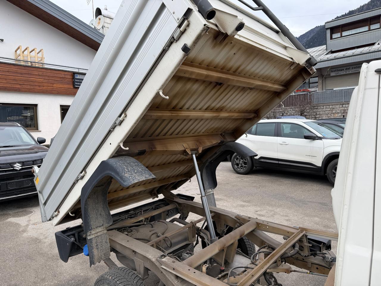 Piaggio Porter 1.3 Cassonato Rib. lega Std (1,7t)