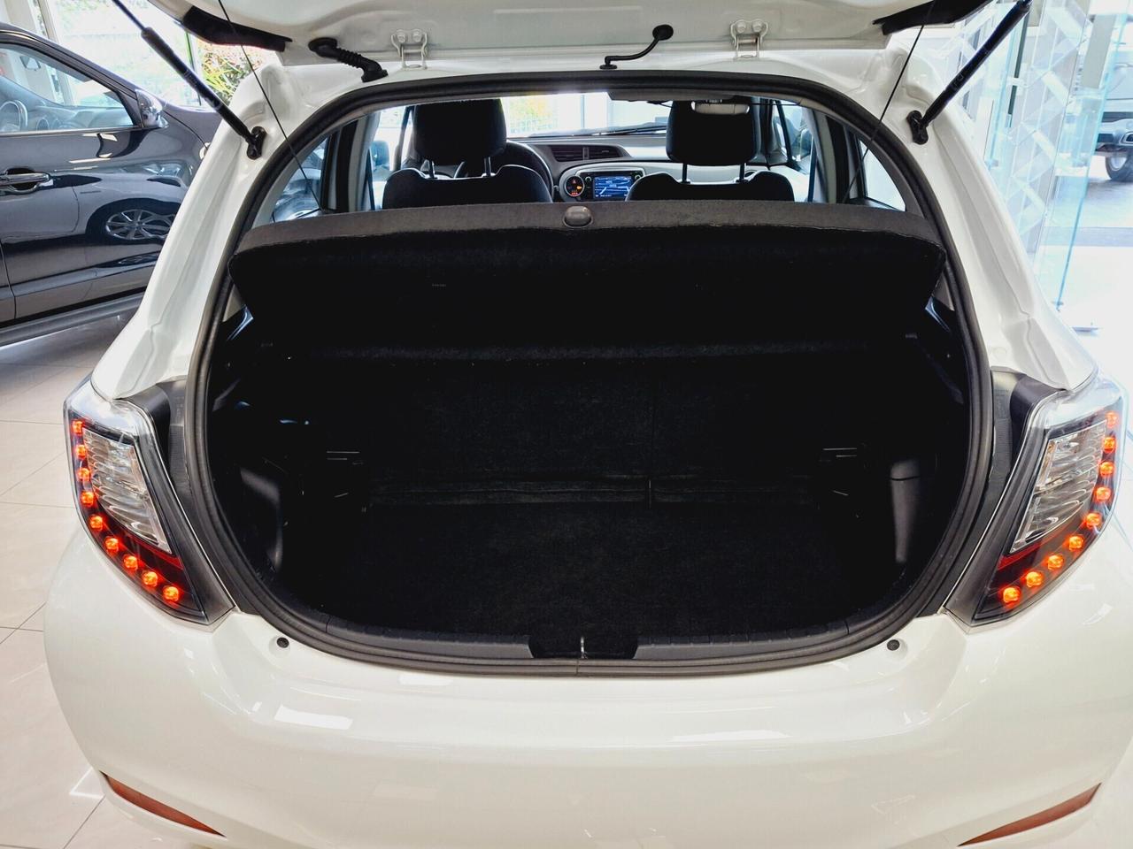 Toyota Yaris 1.5 Hybrid 5 porte Cool "Unico Proprietario