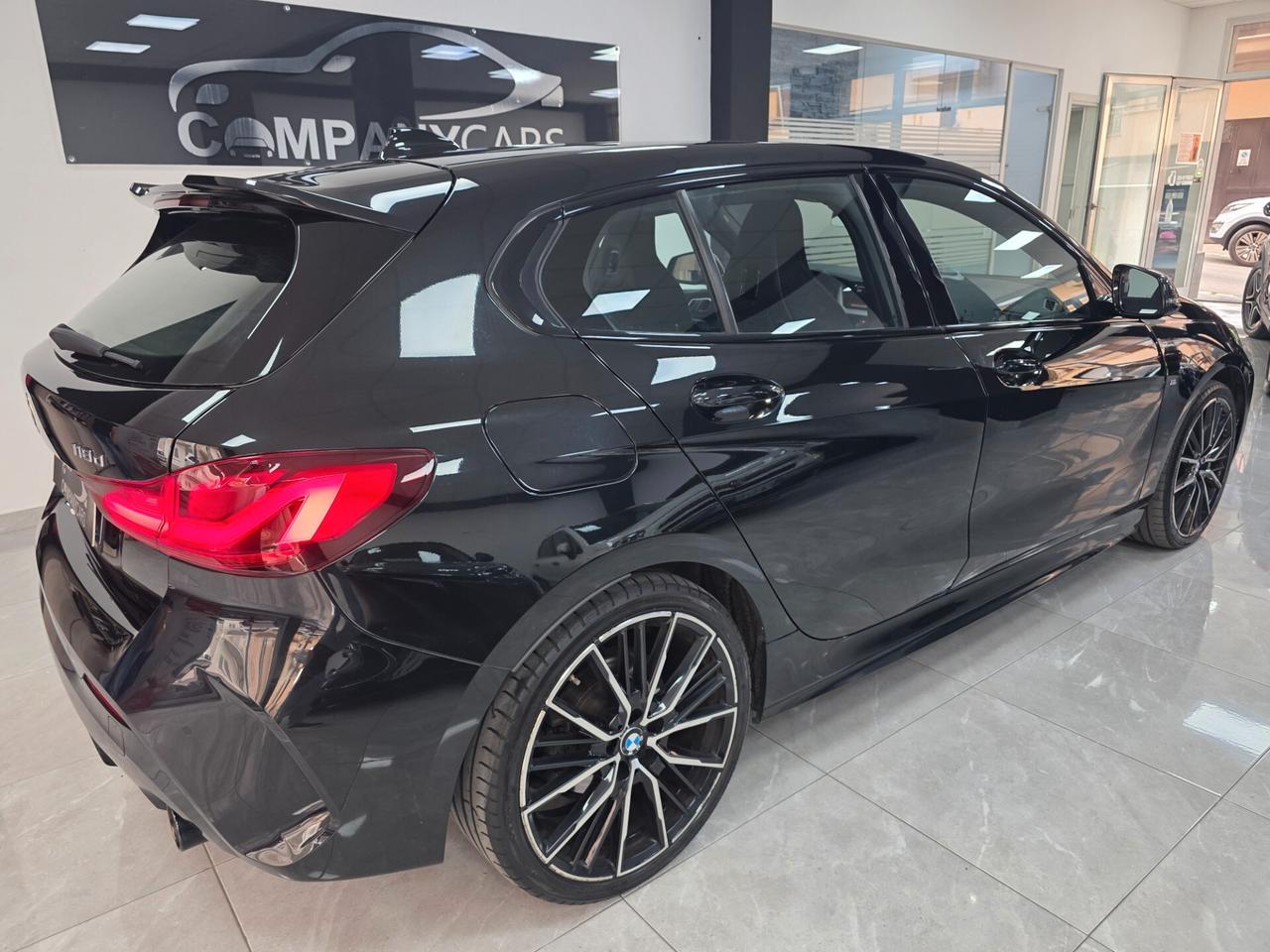 Bmw 118 118d 5p. Msport