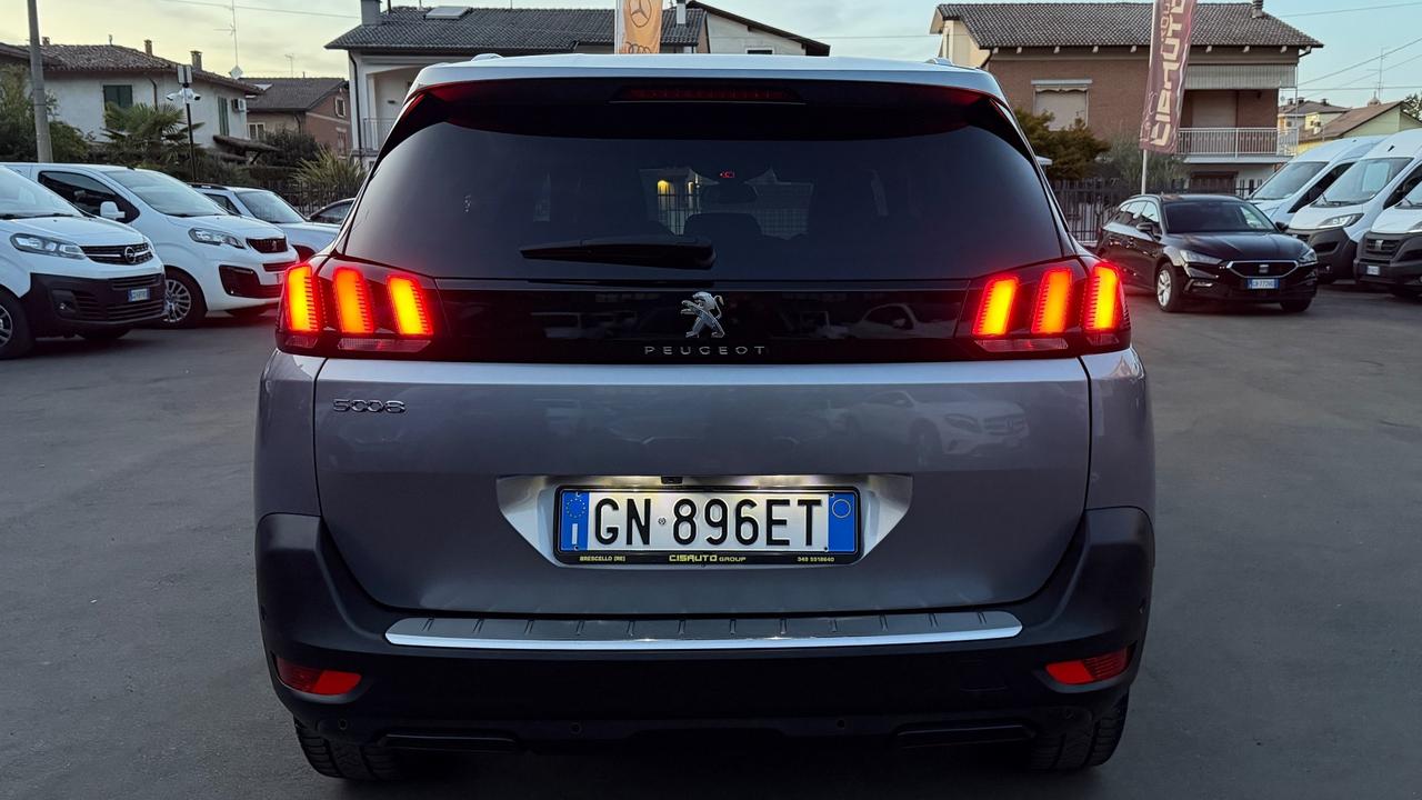 PEUGEOT 5008 1.5 ALLURE 131CV - SETTE POSTI, FULL LED, NEOPATENTATI
