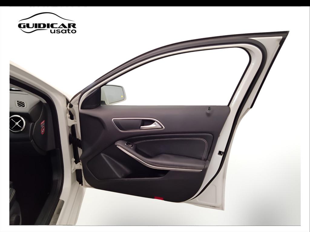 Mercedes-Benz Classe A - W176 - A 180 d Sport auto my16