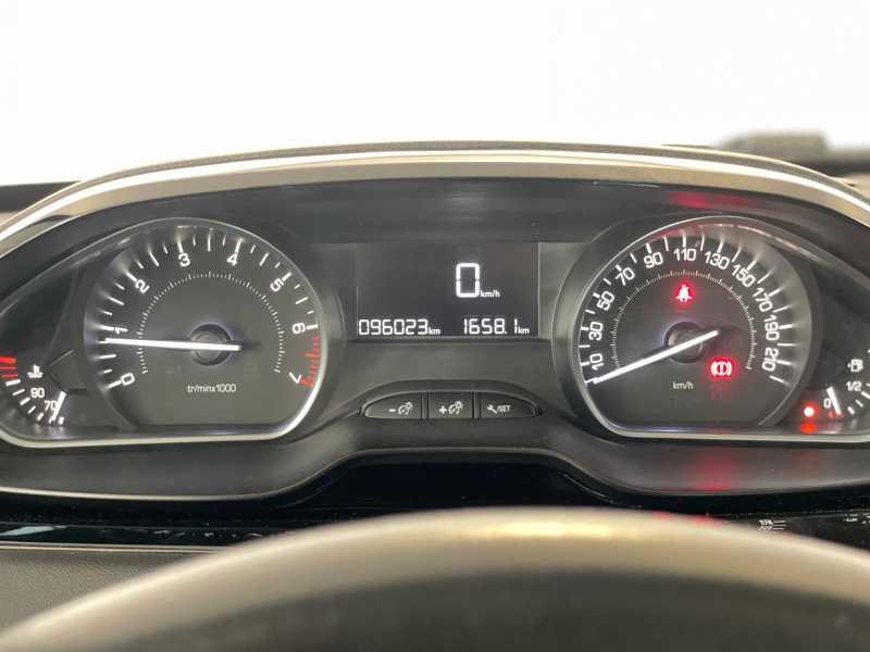 PEUGEOT 208 - 208 1.2 puretech Allure 82cv 5p