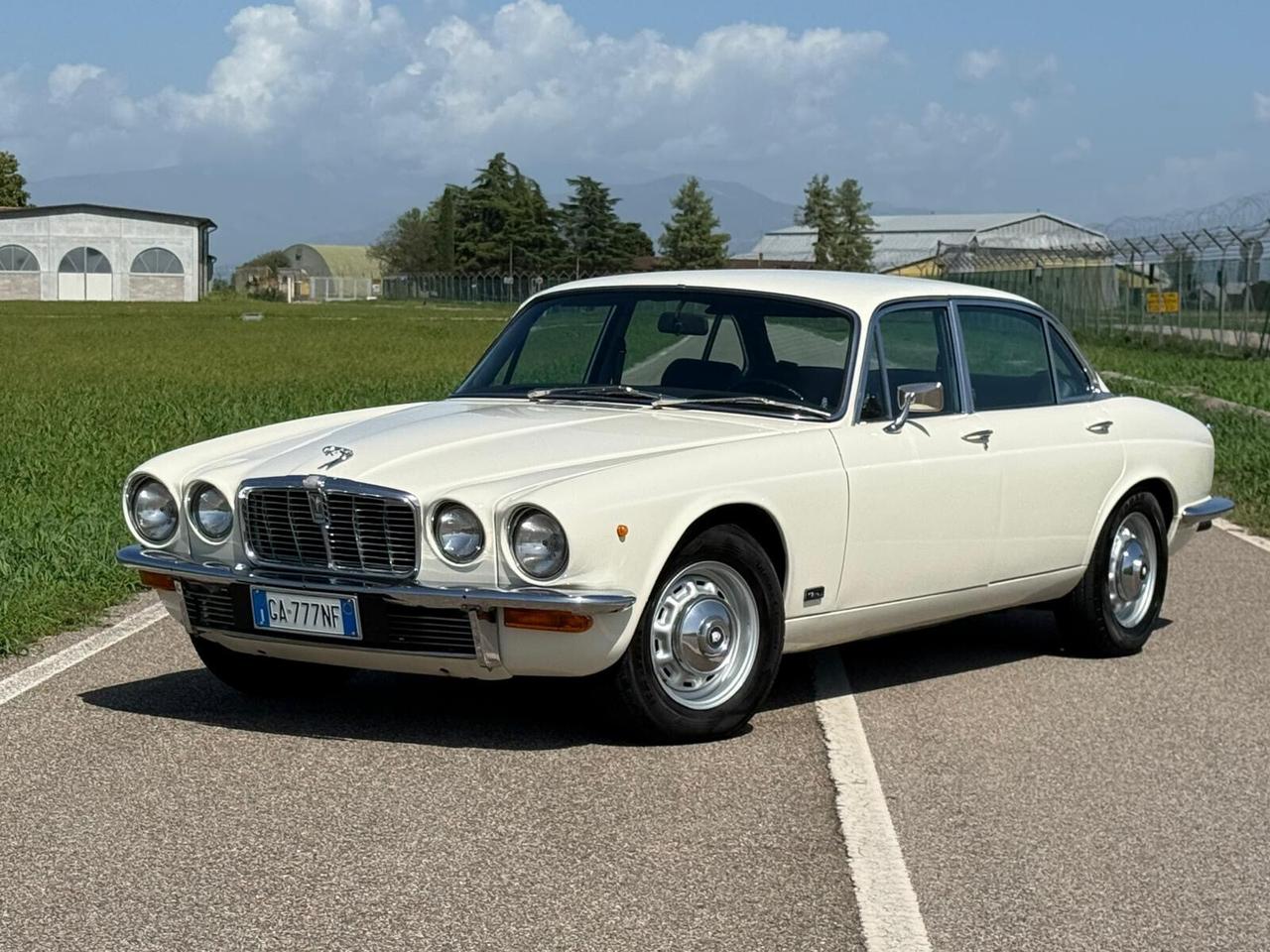 Jaguar XJ12 5.3 ASI iniection