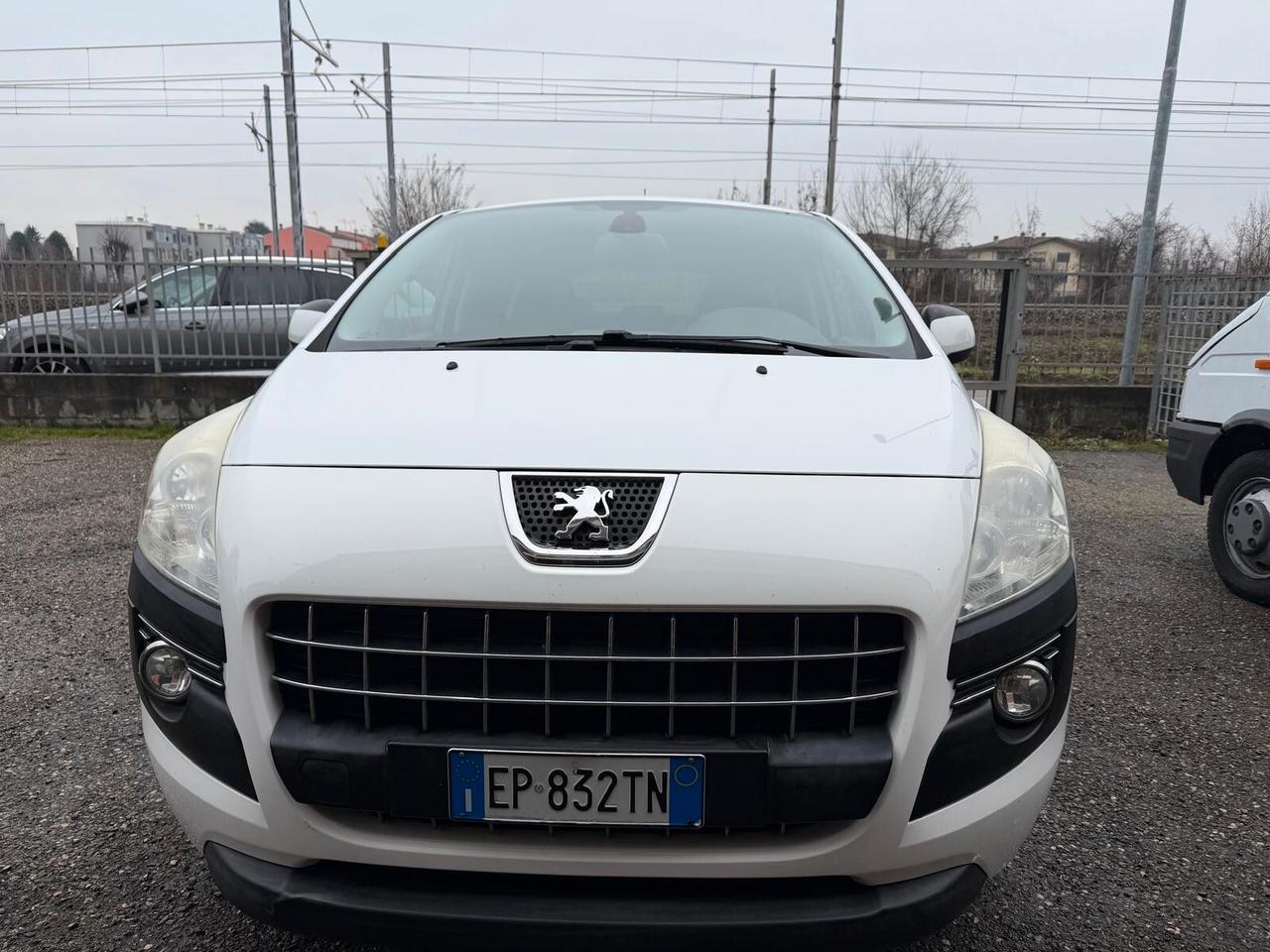 Peugeot 3008 1.6 HDi 112CV Business