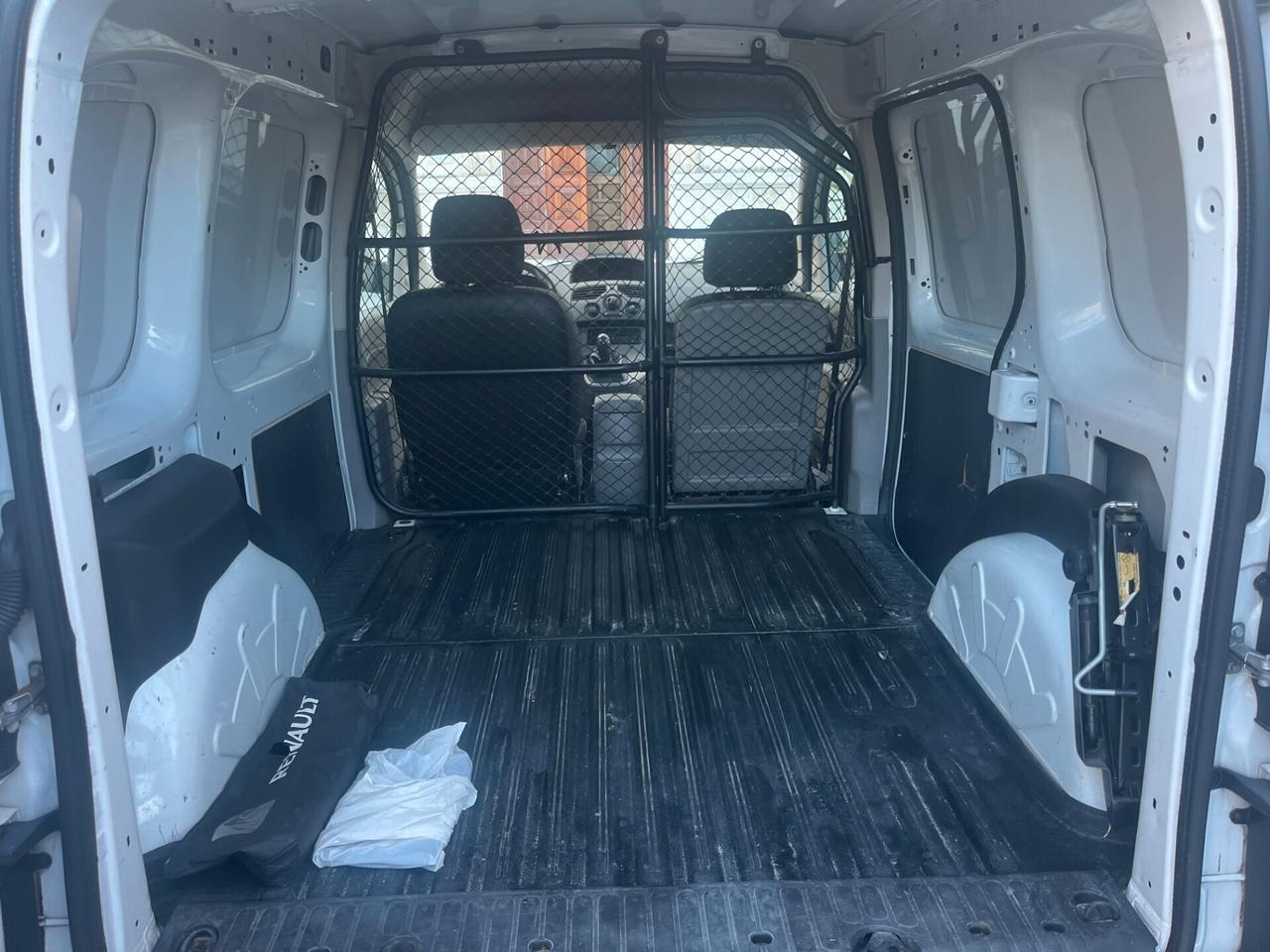 Renault Kangoo 1.5 dCI Cv 70 Km 80,000 Da Vetrina