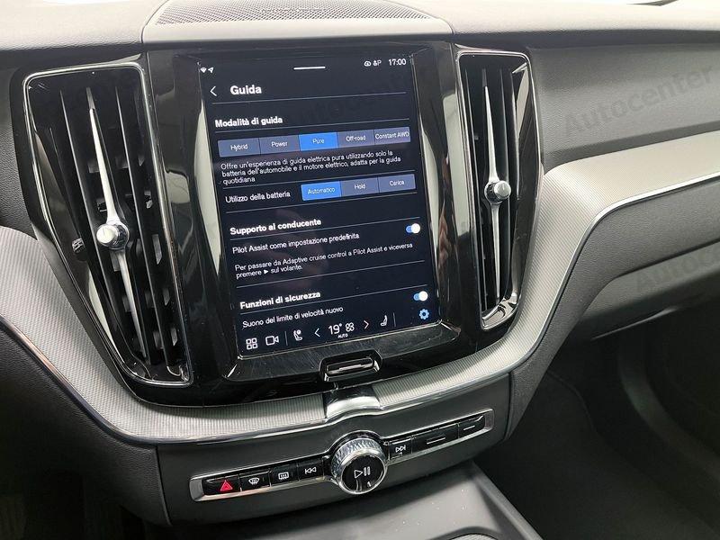 Volvo XC60 T6 Plug-in hybrid AWD automatico Plus Dark