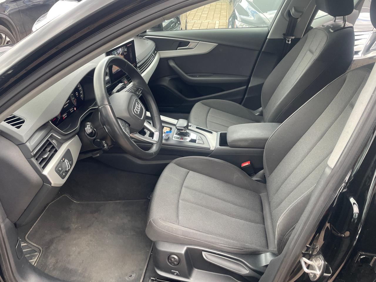 Audi A4 Avant 30 TDI/136 CV S tronic Business